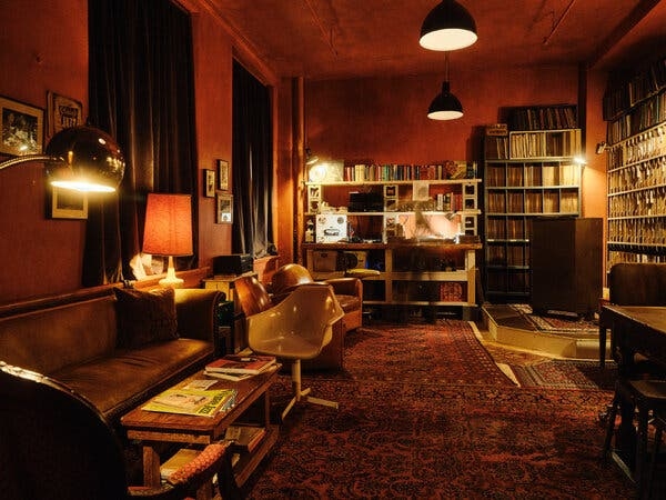 AT-THE-HOT-CLUB-OF-NEW-YORK